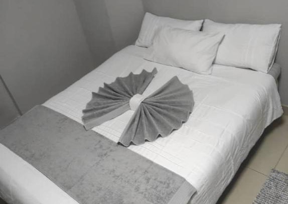 Gaborone Apartment | Cozy Lexis Home: Child-Friendly Stay with Kitchen Access
