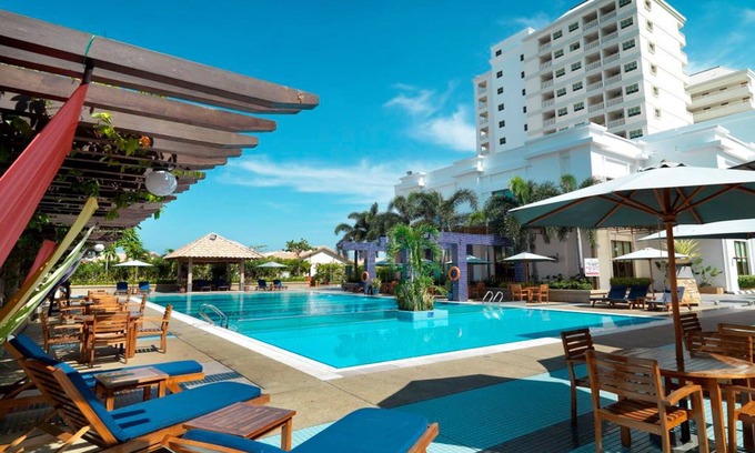 Taman Tun Sambanthan Resort | Experience Leisure at Lexis Port Dickson with Pool & Spa