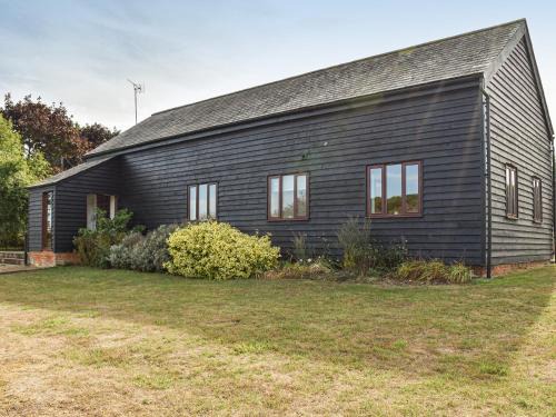 Great Hormead House | Family-Friendly Leys Barn: Perfect for Pets and Kids