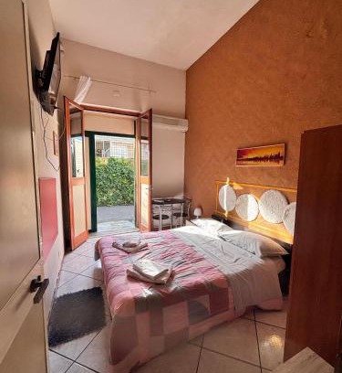 Scillichenti House | Pet-Friendly LG Appartamento Turistico Acireale with Hot Tub