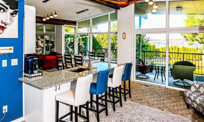 Tri-Cities House | Tranquil River View Retreat: 9.8 Rated, Family-Friendly Stay