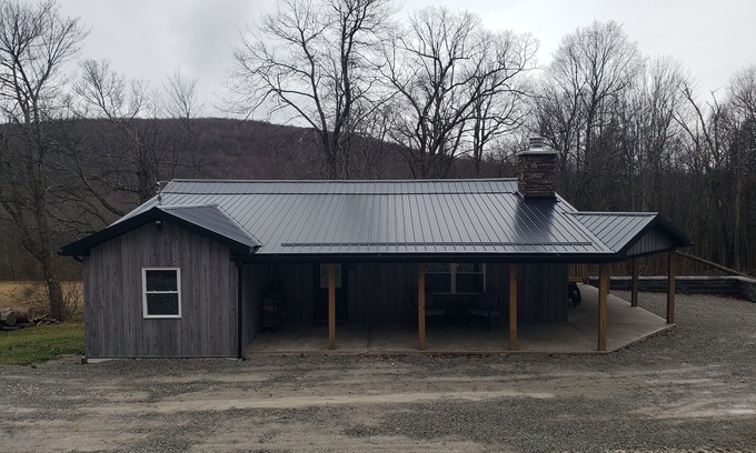 Mill Run Cottage | LH MOUNTAIN RETREAT - Only 6 mi. to Ohiopyle, whitewater rafting & Fallingwater.