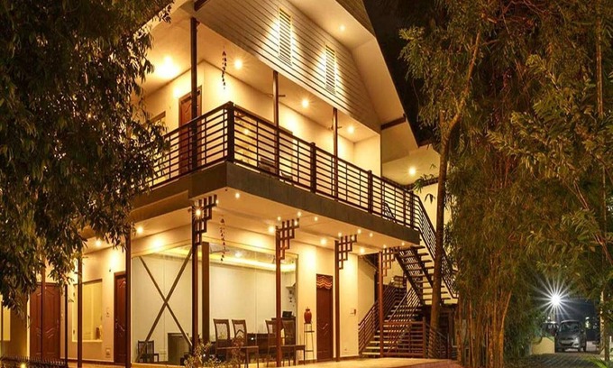 Eloor Resort | Relaxing Ayurveda Retreat at Lhasa Wellness Resort, Kochi