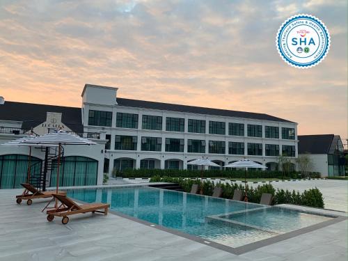 Trat Hotel | Relax at Li CALLA Resort Trat with Ocean Views & Pool Access