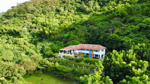 Xiulin Bed & Breakfast | Guest Favorite: Li Wu Zuo Cun B&B with Hot Tub & Breakfast