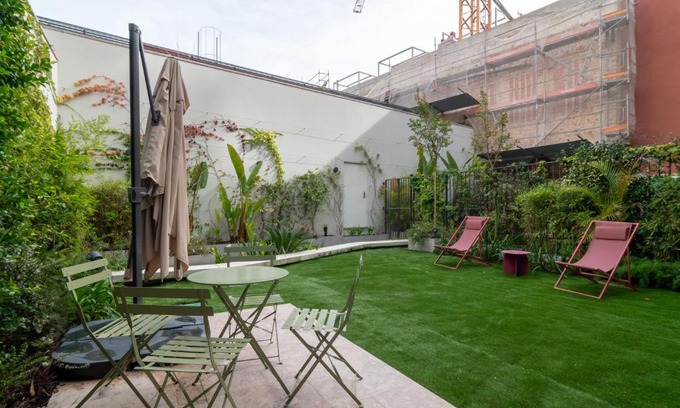 Sao Jose Apartment | Relax at Liberdade Garden & Indoor Pool by LovelyStay