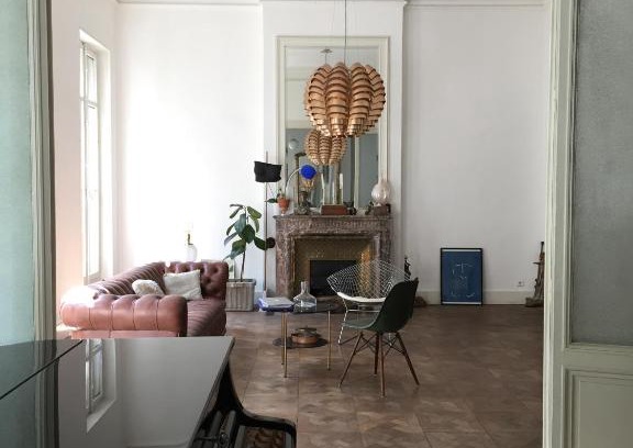 1st Arrondissement Bed & Breakfast | Pet-Friendly Liberté: Comfort Meets Convenience for All
