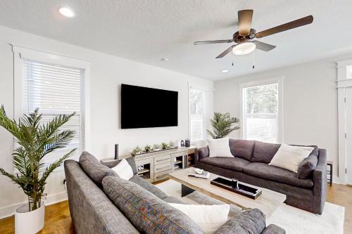 Urban Core House | Discover Liberty Manor: Pet & Child Friendly Retreat