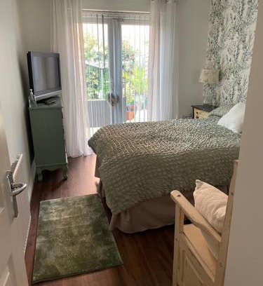 Lichfield House | Discover Lichfield City Home: Guest Rated at 8/10