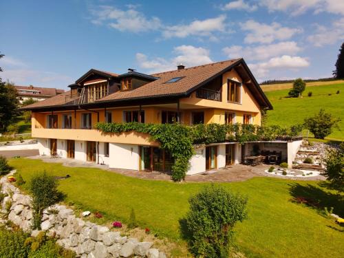 Weiler-Simmerberg Apartment | Discover Lichtblick: Family-Friendly & Pet Friendly Stay