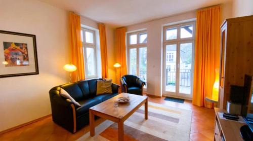 Ostseebad Kuhlungsborn House | Bright 2-Balcony Apartment Near the Beach with Parking