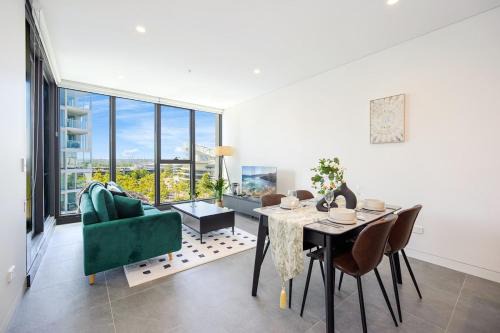Lidcombe Apartment | Lidcombe Apt Near Olympic Park Train