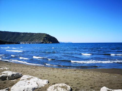 Procida House | Discover Lido Di Procida Guest House with Family-Friendly Amenities
