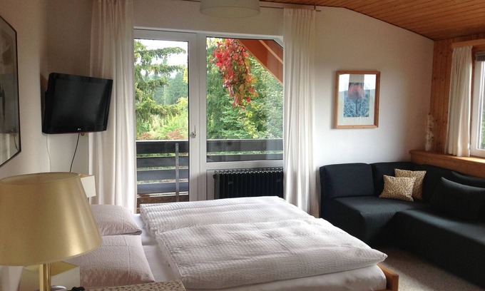 Fleckl Apartment | Cozy Apartment Near Ochsenkopf Cable Car with Great Amenities