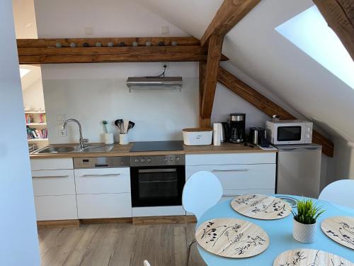 Graveneck Apartment | Guest Rated 9.5: Lieblingsplatz an der Lahn with Ocean View
