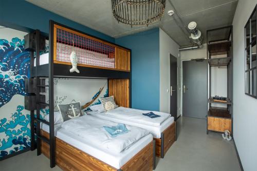 Groemitz Hotel | Pet-Friendly Surf Rescue Club with Oceanfront Views