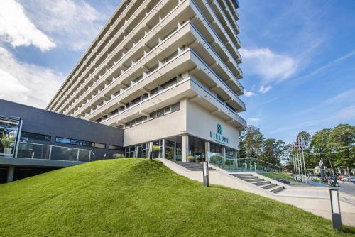 Jurmala Hotel | Relax at Lielupe Hotel SPA & Conferences with Ocean Views