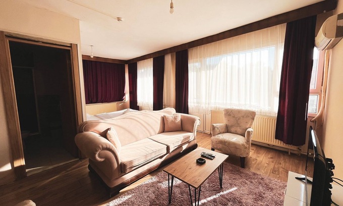 Bornova House | Convenient Stay at Life Artemis Bornova with Breakfast Included