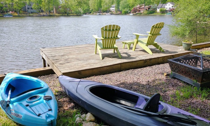 Locust Grove House | Enchanted Lakefront Retreat with Kayaks & Pool Access