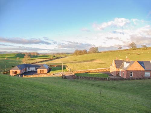 Thornhill House | Experience Liftingstane Farmhouse: 5-Star Pet-Friendly Stay