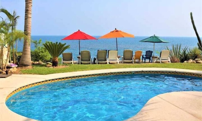 Carrizalillo Apartment | Bright Oceanfront 2 Bedroom with Spa and Breakfast Included
