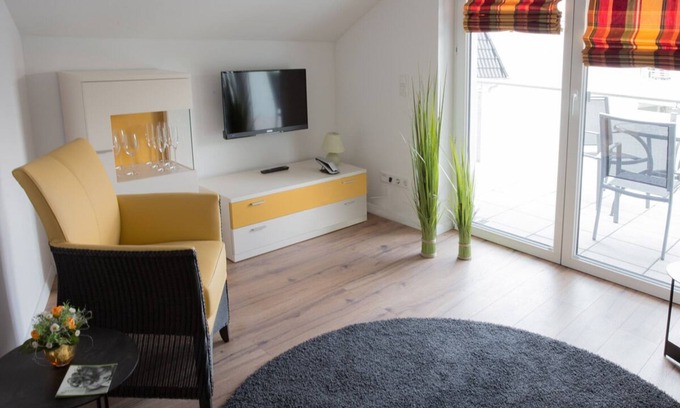 Bad Salzuflen Apartment | Bright and Modern Apartment with Two Balconies & Spa