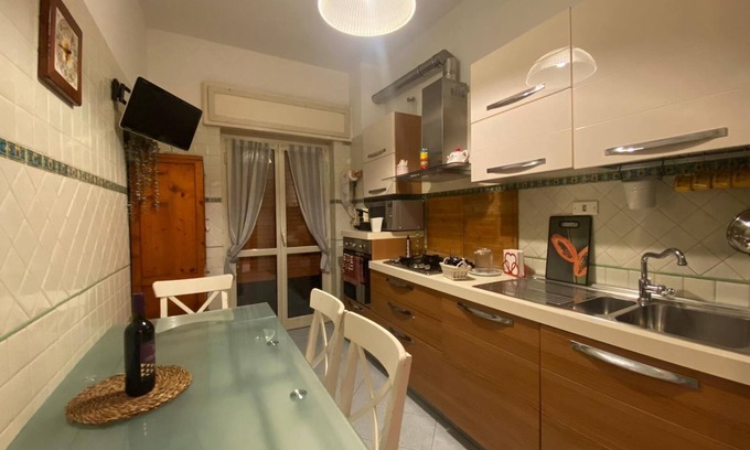 Quartiere XXII Collatino Apartment | Light House, ideal for sophisticated groups