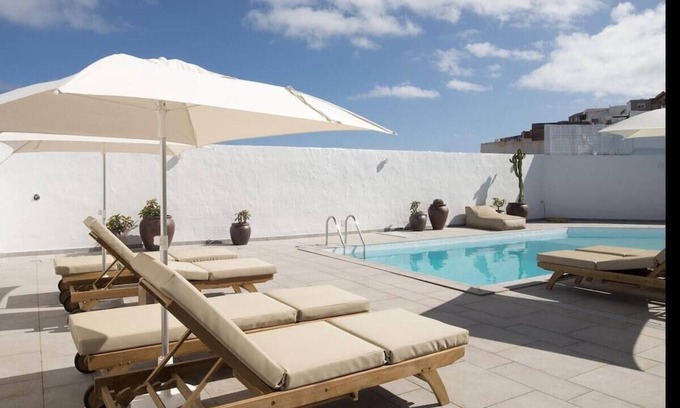 Telde Apartment | Guest Rated 10/10: Lightbooking Edem III with Ocean View