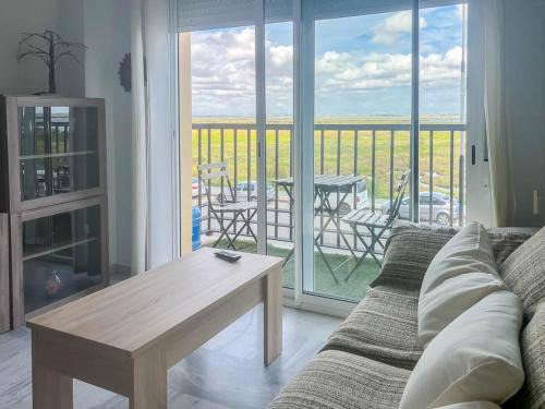 San Fernando Apartment | Family-Friendly Getaway at Lightbooking Ronda del Estero