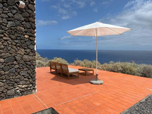 Los Llanillos Apartment | Discover Lightbooking Villa Charco Azul Frontera Retreat