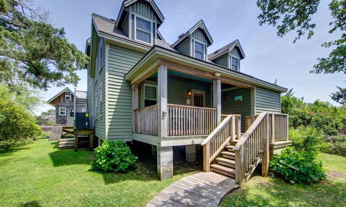 Ocracoke Cottage | Experience Lighthouse Cottage: Classic Ocracoke Getaway
