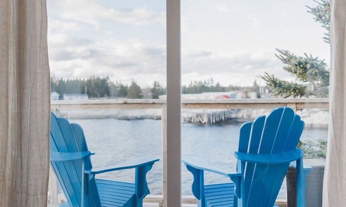 Indian Harbour House | Experience Ocean Views at Lighthouse Lane Cottages