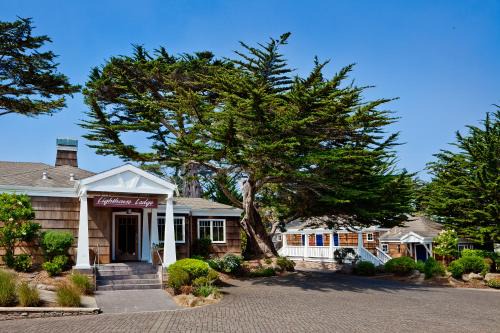 Pacific Grove Hotel | Pet-Friendly Lighthouse Lodge & Cottages with Ocean Views