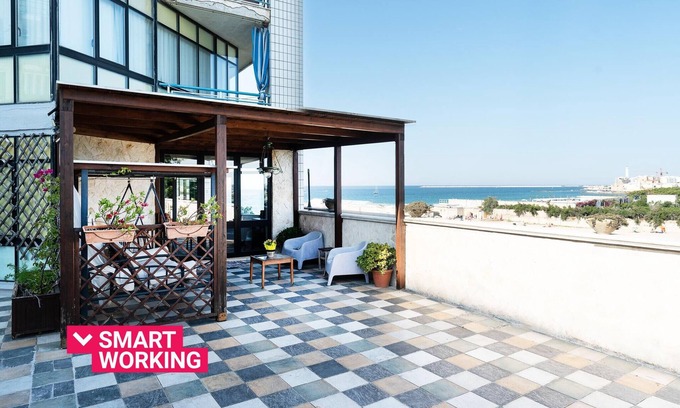 Municipio 3 Apartment | Cozy Lighthouse View Apartment with Family-Friendly Amenities