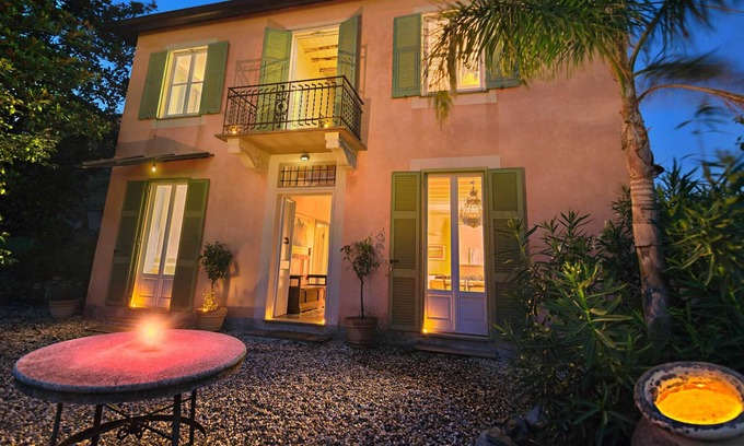 Aigo House | Ligurian country villa with views over mountains and sea