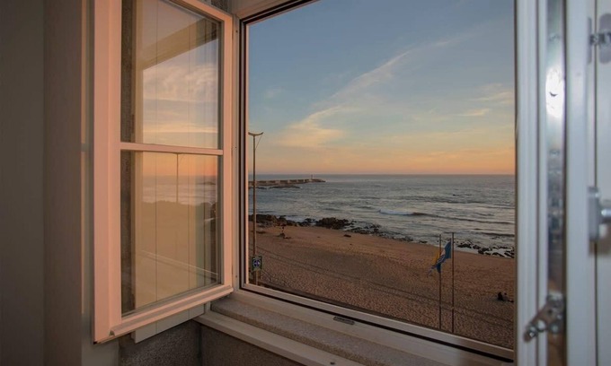 Foz do Douro Apartment | Oceanfront Comfort at Liiiving in Porto | Beachfront Escape
