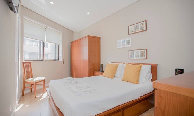 Paranhos Apartment | Explore Liiiving in Porto | Pet-Friendly Downtown Retreat
