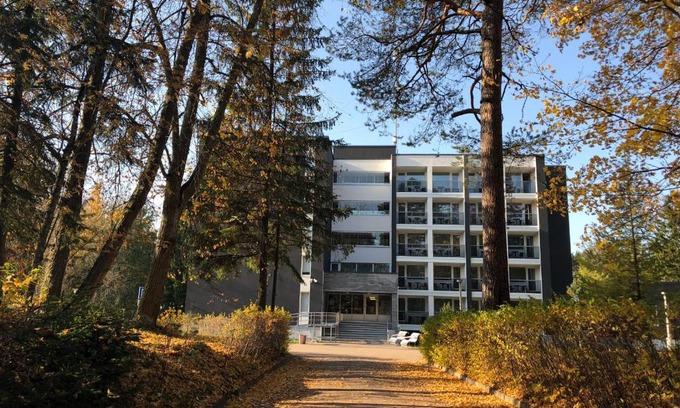 Narva-Joesuu Hotel | Discover Liivarand Hotel: Oceanfront Retreat with Pool
