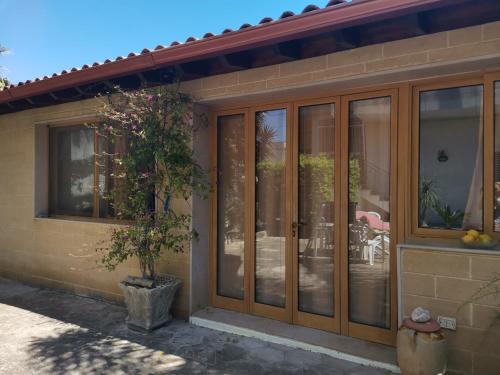 Muro Leccese House | Cozy Rustic Holiday Home with Child-Friendly Amenities