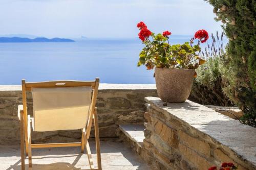 Isternia House | Cozy Retreat at Like Home Isternia Awaits You