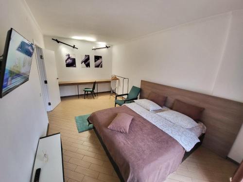 Kosuv Stary Apartment | Home-Like Comfort on Mikhnovskogo - Rated 9.4/10