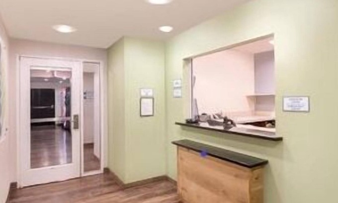 Columbus Hotel | Cozy Extended Stay Hotel in Columbus with Kitchen Access