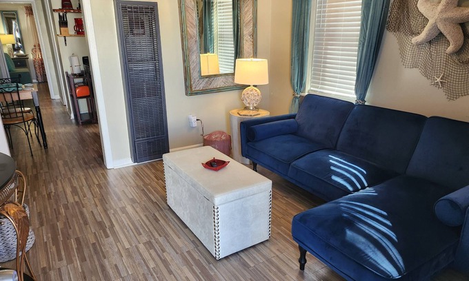 Memphis Apartment | Beachside Retreat: Lil Beachy with 10/10 Guest Ratings
