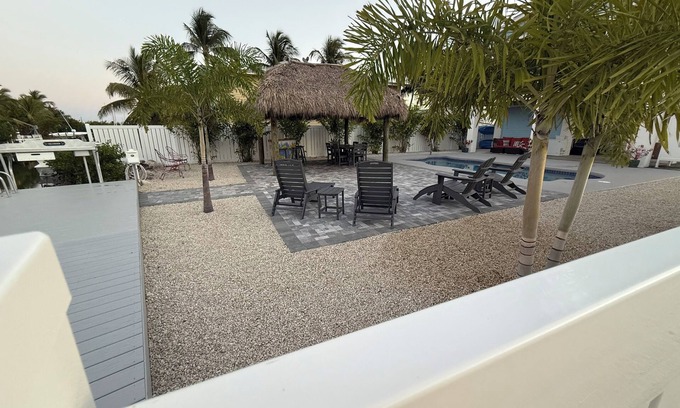 Little Torch Key House | Discover LiL Piece of Paradise with Private Pool & Breakfast