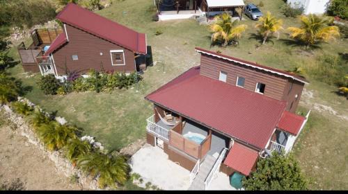 Capesterre-de-Marie-Galante Villa | Escape to Lili Bungalows with Ocean Views and Hot Tub