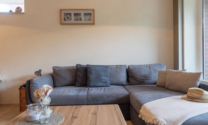 Wremen Apartment | Lili Marleen 5-06, cozy and with balcony.