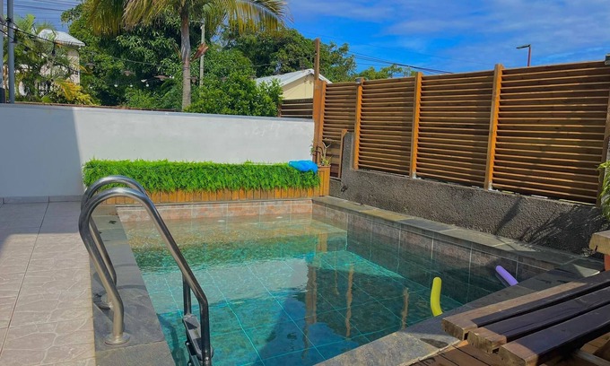 Saint-Joseph Villa | Cozy Lilie Location: Minutes from the River with Pool Access