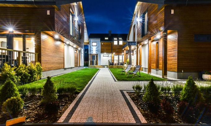Debki Apartment | Discover Liliowa 12: Family-Friendly Retreat with Top Ratings