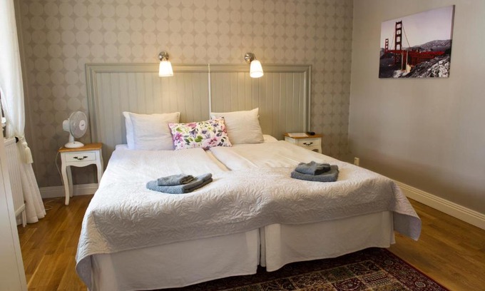 Nora Hotel | Exceptional Lilla Hotellet i Nora with Breakfast & Hot Tub