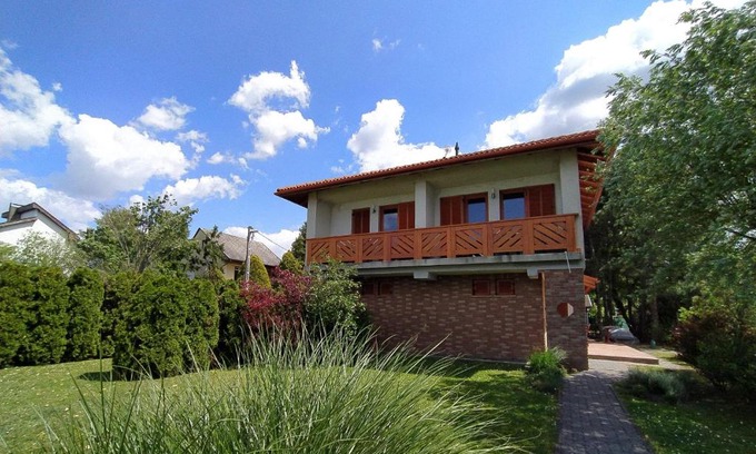 Siofok House | Experience Lilla Villa: 4-Star Family-Friendly Beach Retreat